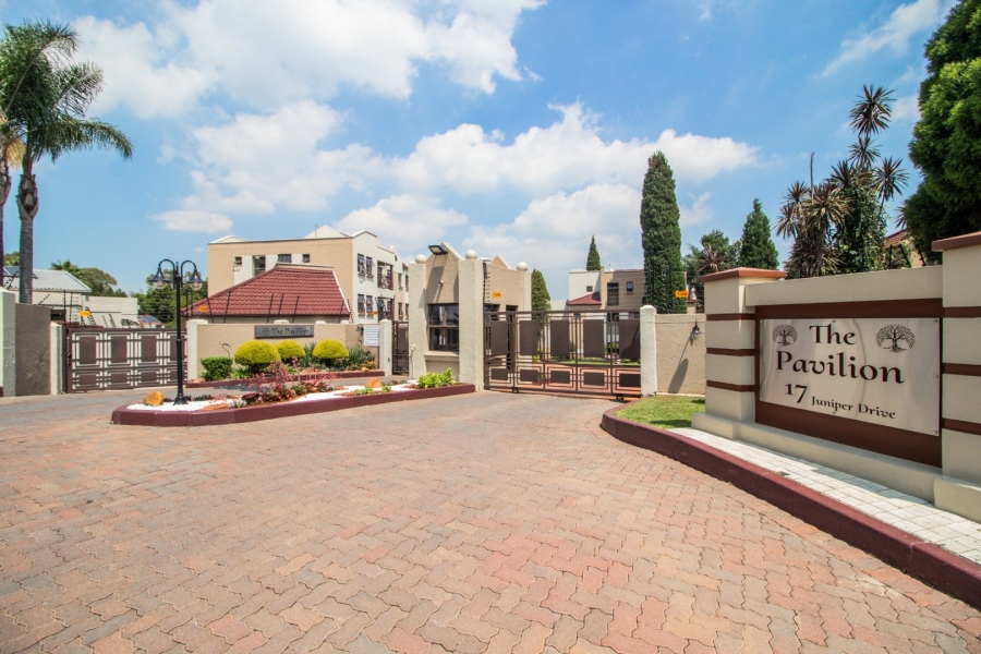 3 Bedroom Property for Sale in Dowerglen Gauteng