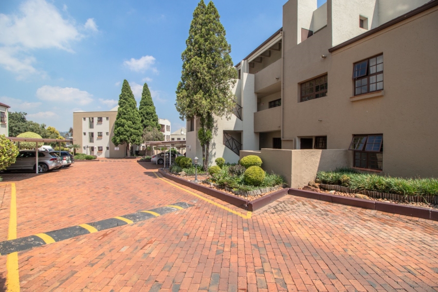 3 Bedroom Property for Sale in Dowerglen Gauteng