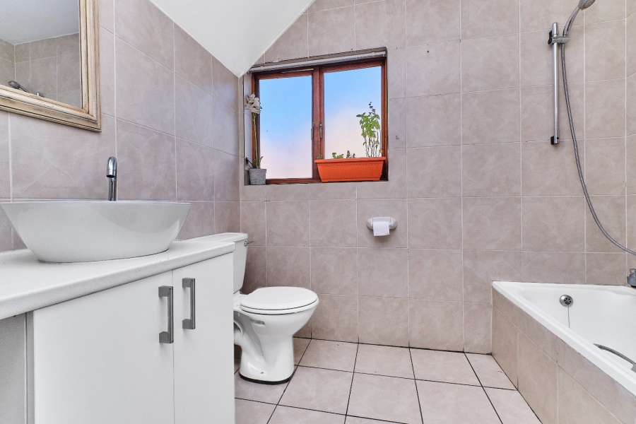 To Let 1 Bedroom Property for Rent in Randpark Ridge Gauteng