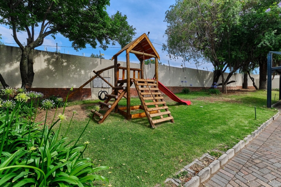 To Let 1 Bedroom Property for Rent in Randpark Ridge Gauteng