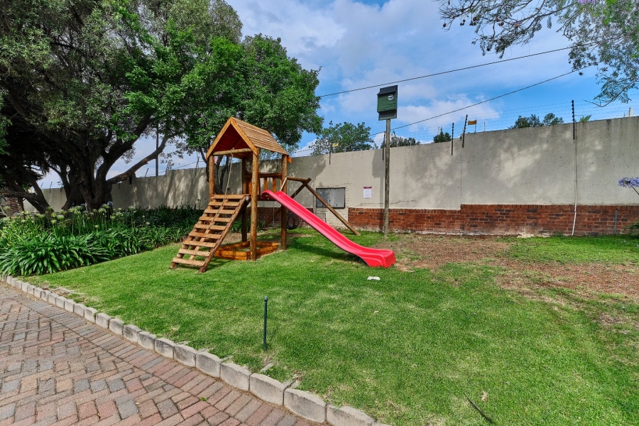 To Let 1 Bedroom Property for Rent in Randpark Ridge Gauteng