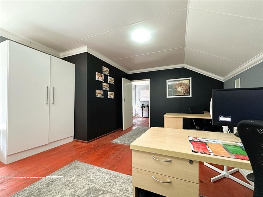 3 Bedroom Property for Sale in Glen Marais Gauteng