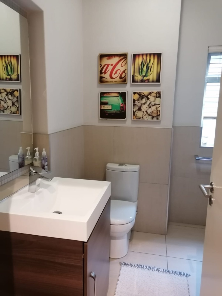 2 Bedroom Property for Sale in Morningside Hills Gauteng