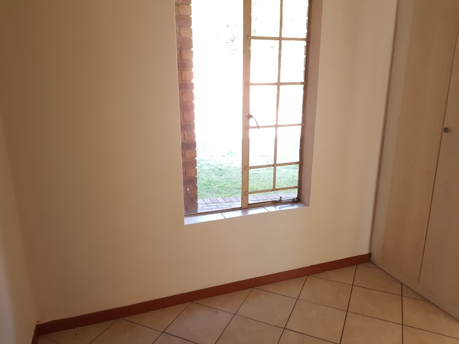 To Let 2 Bedroom Property for Rent in Mooikloof Ridge Gauteng