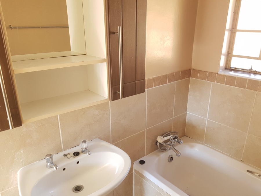 To Let 2 Bedroom Property for Rent in Mooikloof Ridge Gauteng