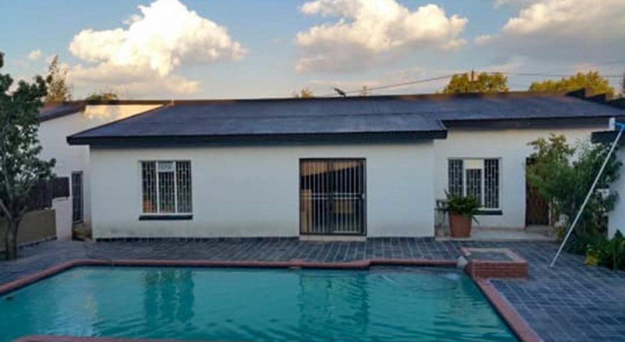 4 Bedroom Property for Sale in Townsview Gauteng