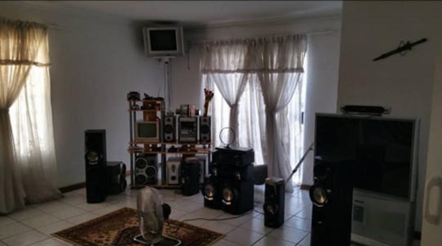 4 Bedroom Property for Sale in Townsview Gauteng