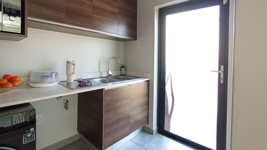 3 Bedroom Property for Sale in Crowthorne AH Gauteng
