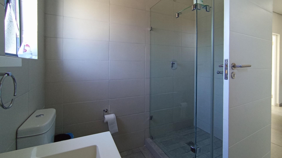 3 Bedroom Property for Sale in Crowthorne AH Gauteng