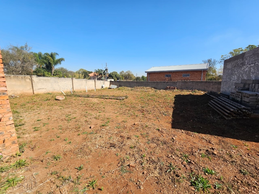 Bedroom Property for Sale in Eldoraigne Gauteng