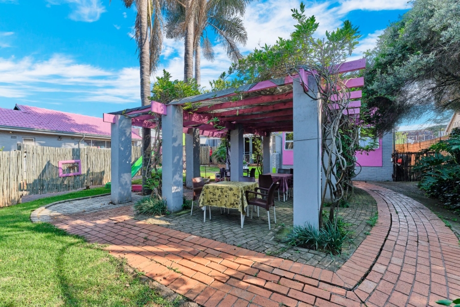  Bedroom Property for Sale in Florida Park Gauteng