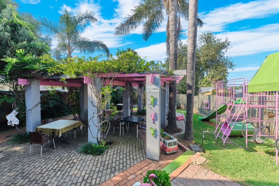  Bedroom Property for Sale in Florida Park Gauteng