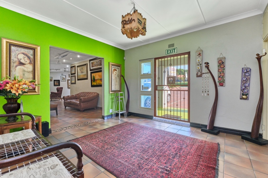  Bedroom Property for Sale in Florida Park Gauteng