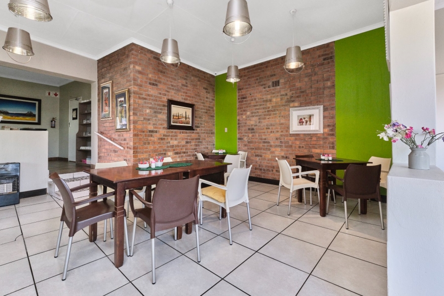  Bedroom Property for Sale in Florida Park Gauteng
