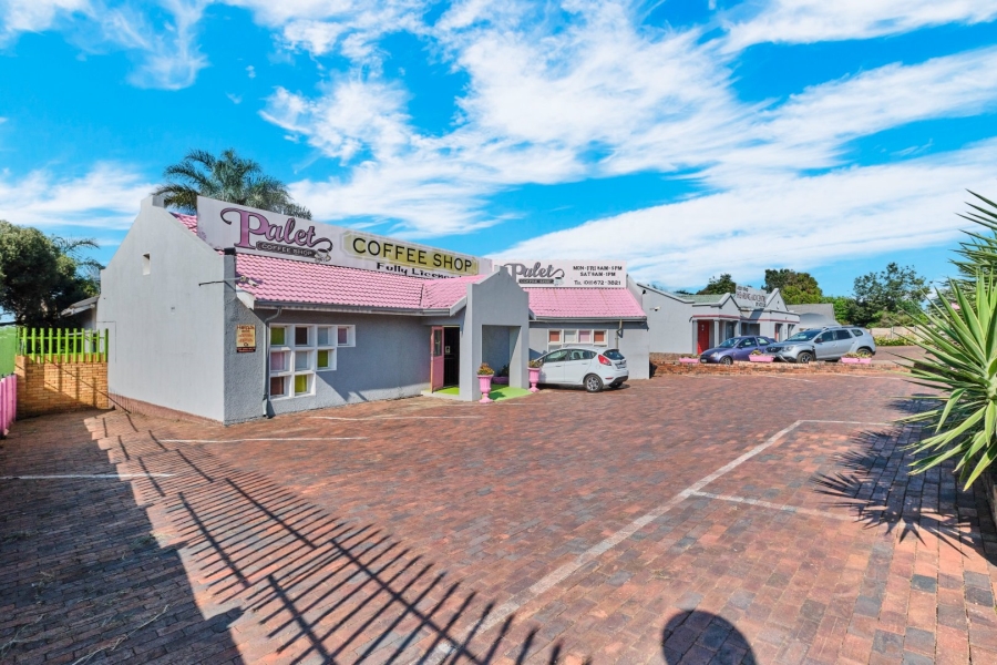  Bedroom Property for Sale in Florida Park Gauteng