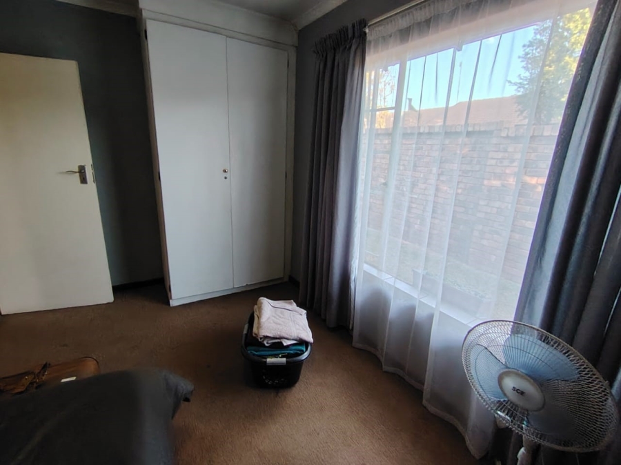 3 Bedroom Property for Sale in Wierdaglen Estate Gauteng