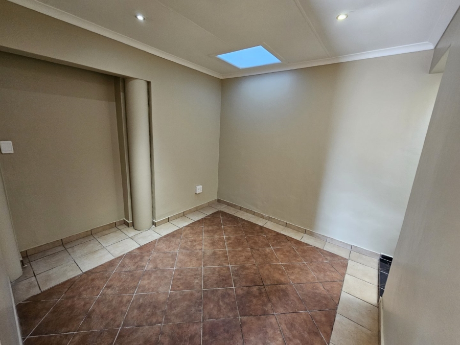4 Bedroom Property for Sale in Doornpoort Gauteng