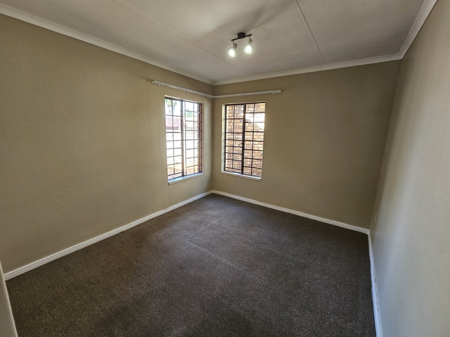 4 Bedroom Property for Sale in Doornpoort Gauteng