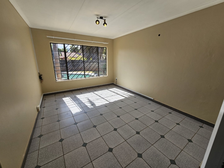 4 Bedroom Property for Sale in Doornpoort Gauteng
