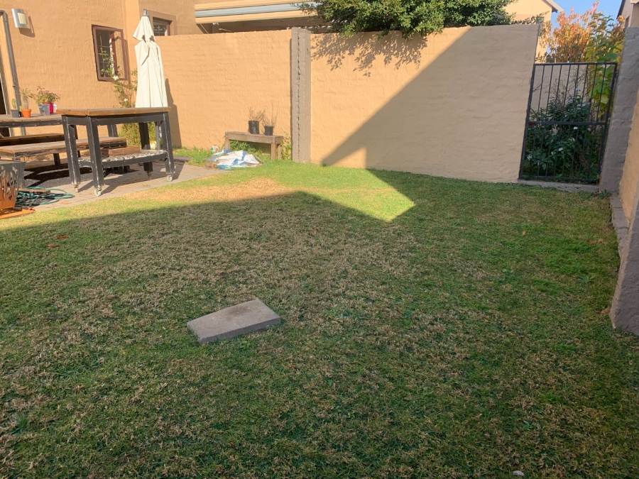 To Let 2 Bedroom Property for Rent in Carlswald Gauteng