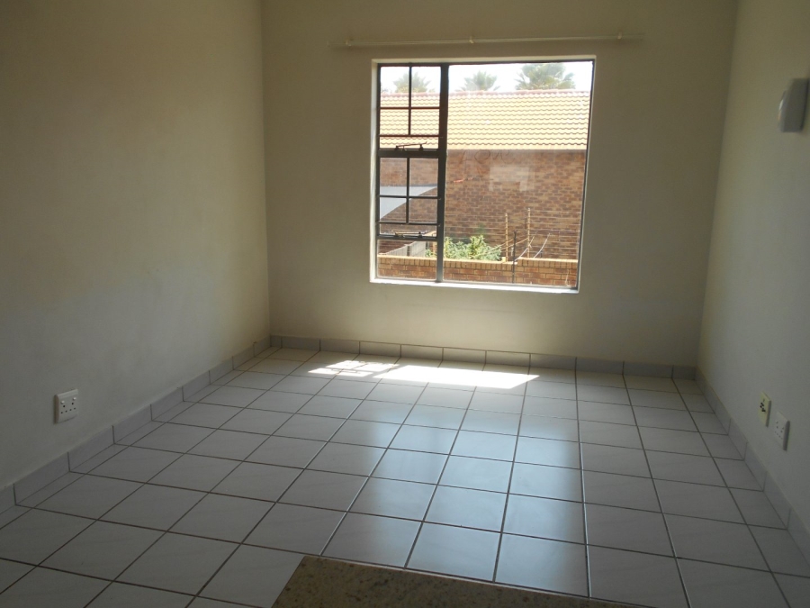 To Let 2 Bedroom Property for Rent in Rooihuiskraal North Gauteng
