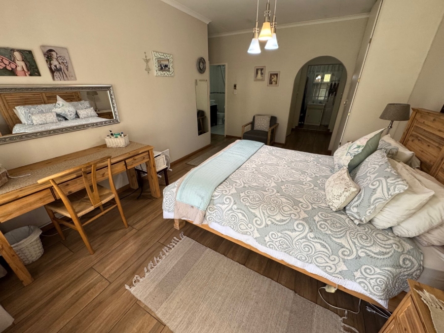 3 Bedroom Property for Sale in Glen Marais Gauteng