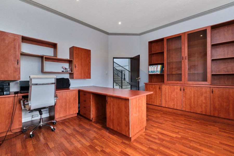 4 Bedroom Property for Sale in Ruimsig Gauteng