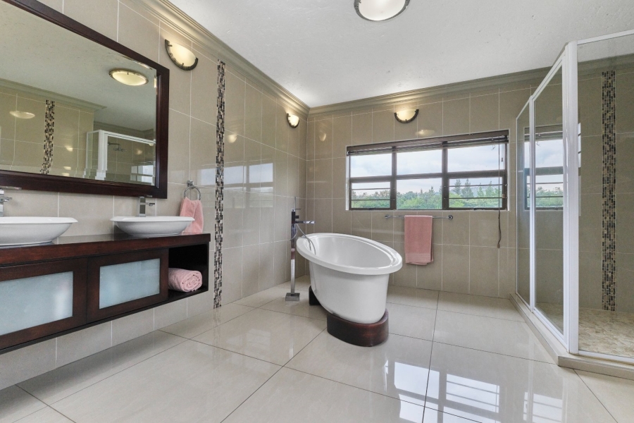 4 Bedroom Property for Sale in Ruimsig Gauteng