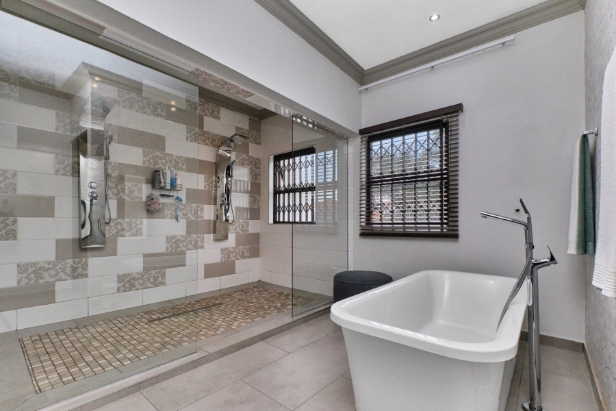 4 Bedroom Property for Sale in Ruimsig Gauteng
