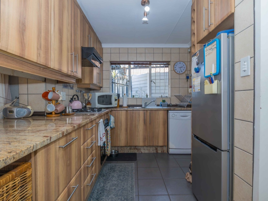 3 Bedroom Property for Sale in Illiondale Gauteng