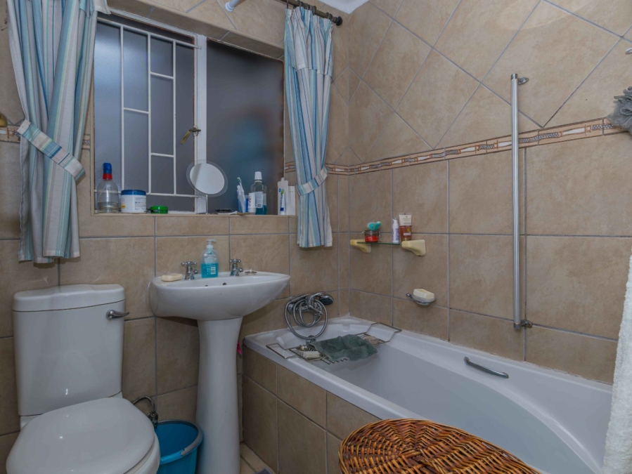 3 Bedroom Property for Sale in Illiondale Gauteng