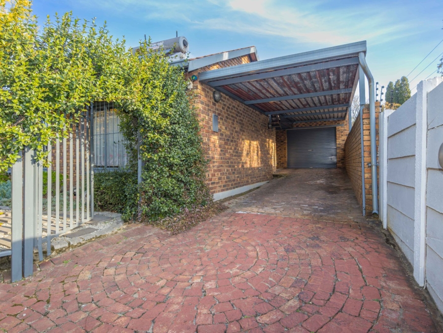 3 Bedroom Property for Sale in Illiondale Gauteng