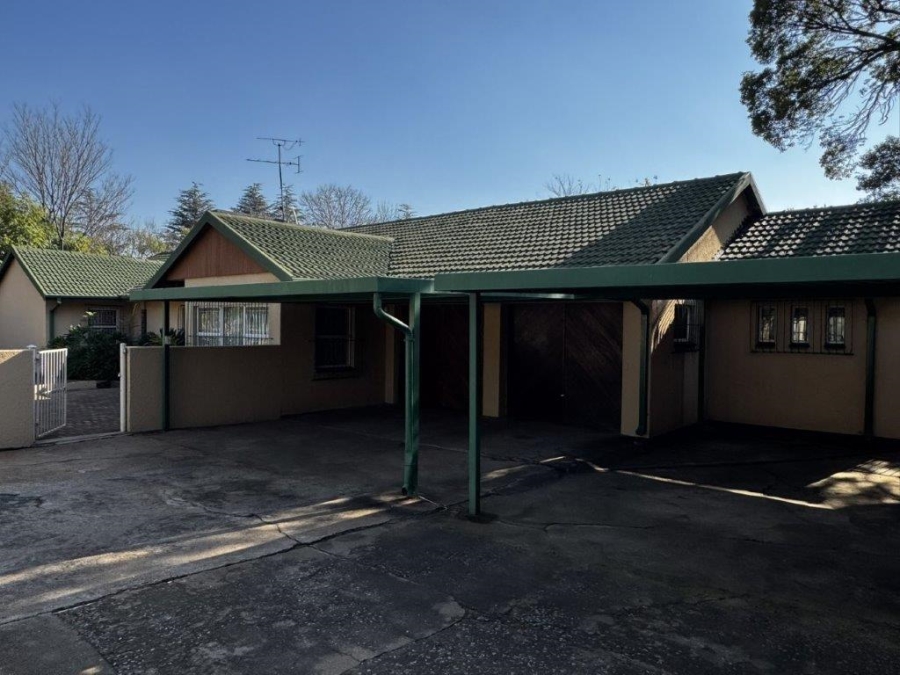 4 Bedroom Property for Sale in Aston Manor Gauteng