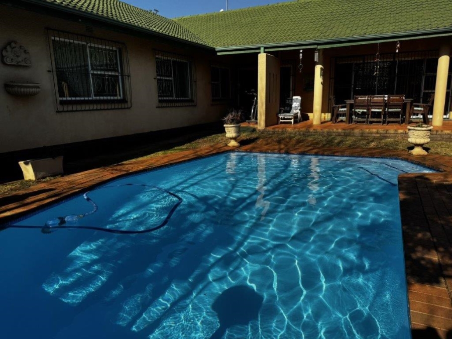 4 Bedroom Property for Sale in Aston Manor Gauteng