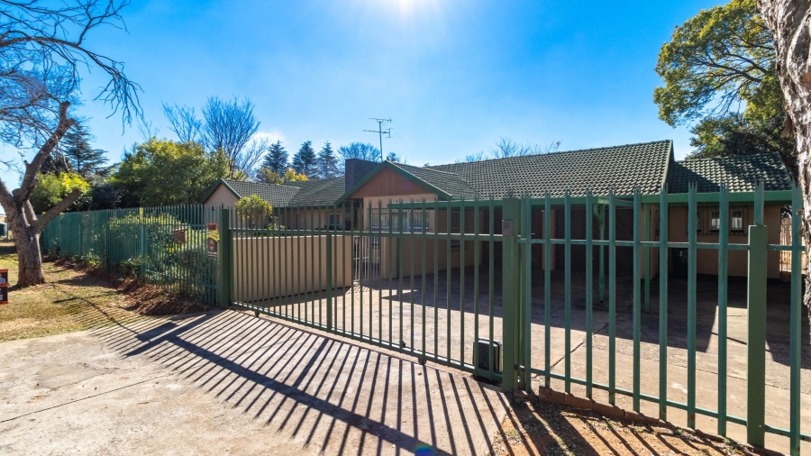 4 Bedroom Property for Sale in Aston Manor Gauteng