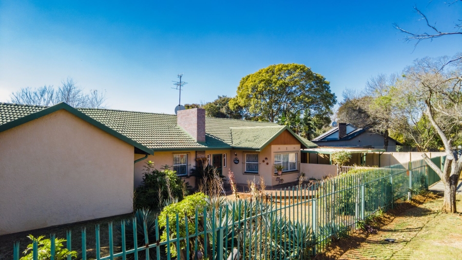 4 Bedroom Property for Sale in Aston Manor Gauteng