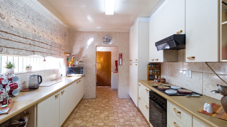 4 Bedroom Property for Sale in Aston Manor Gauteng