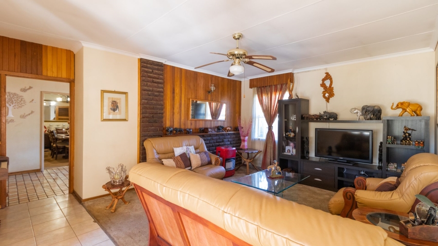4 Bedroom Property for Sale in Aston Manor Gauteng