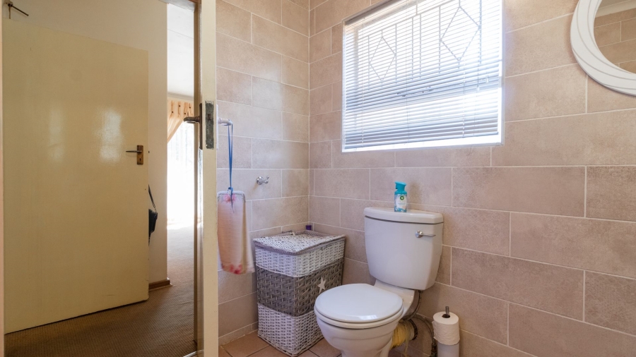 4 Bedroom Property for Sale in Aston Manor Gauteng