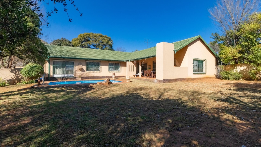 4 Bedroom Property for Sale in Aston Manor Gauteng