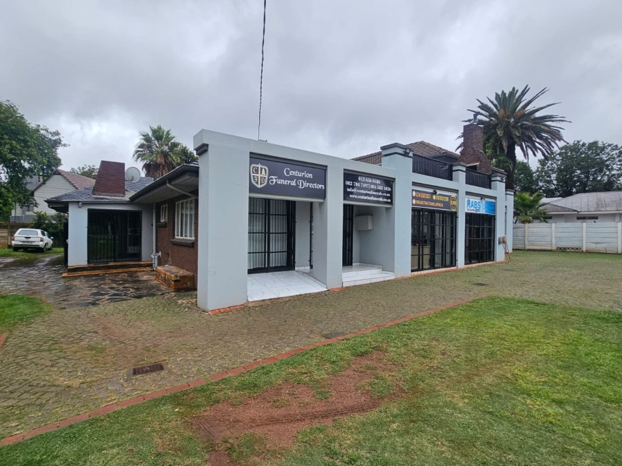  Bedroom Property for Sale in Zwartkop Gauteng
