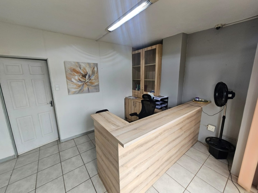  Bedroom Property for Sale in Zwartkop Gauteng