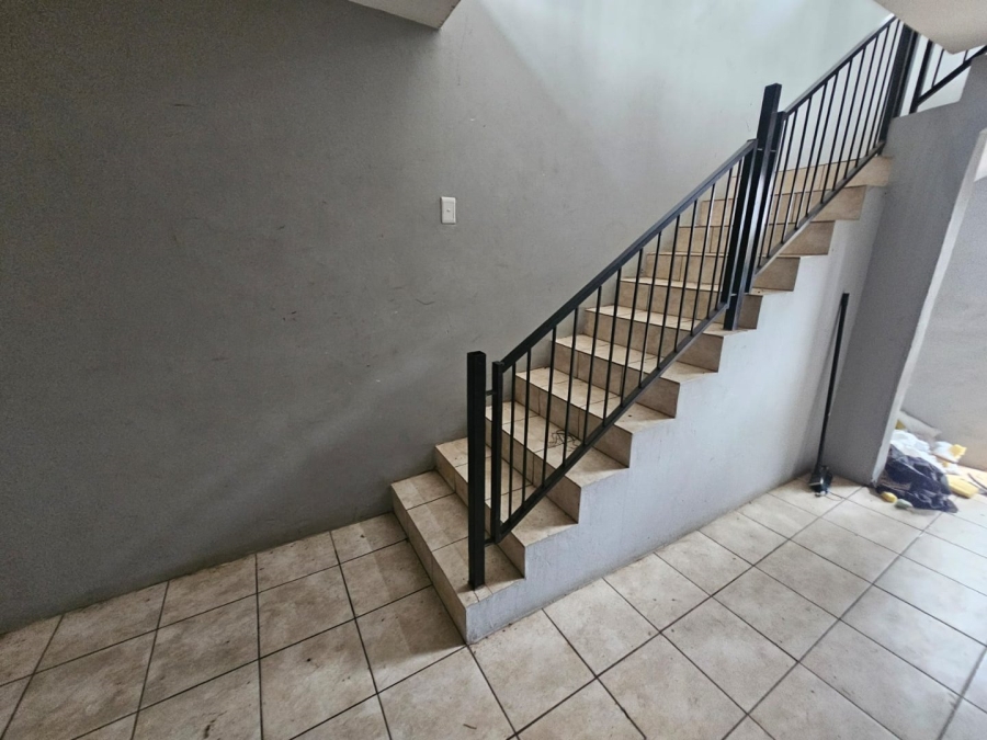  Bedroom Property for Sale in Zwartkop Gauteng