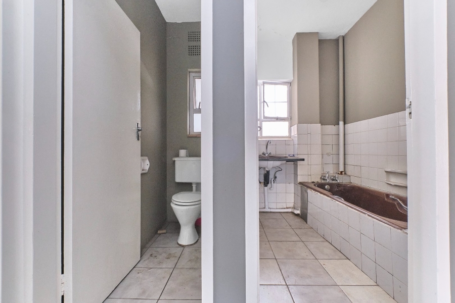 To Let 2 Bedroom Property for Rent in Florida Gauteng