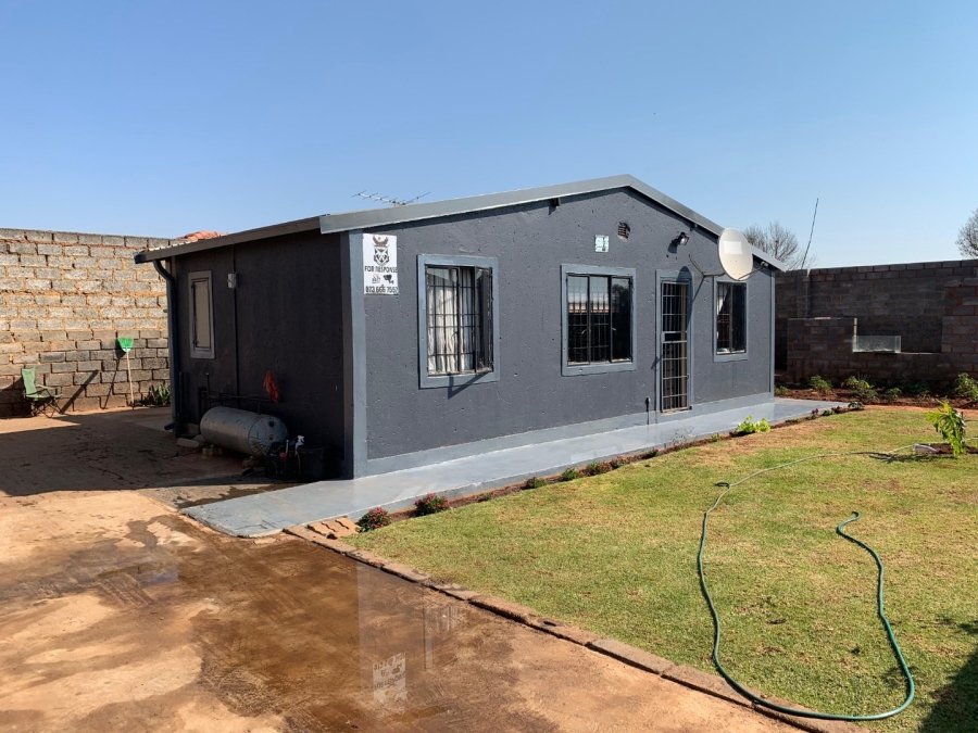 3 Bedroom Property for Sale in Roodekop Gauteng