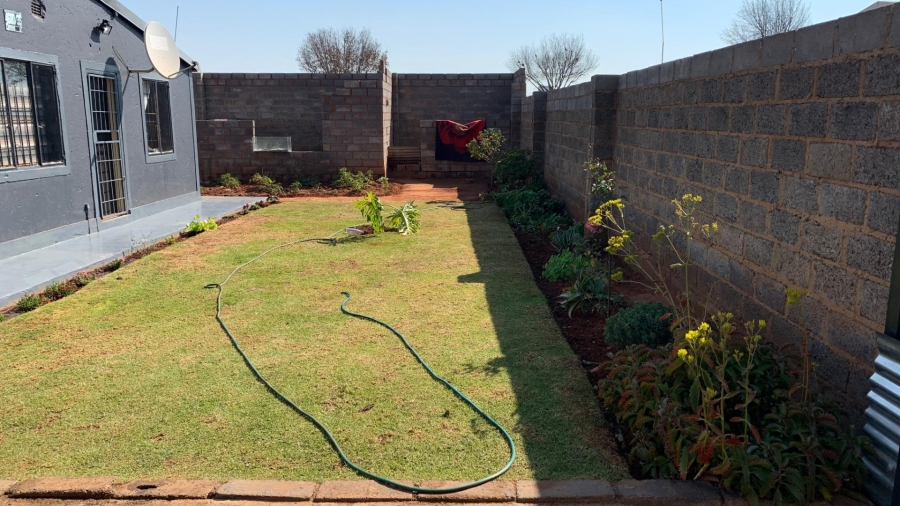 3 Bedroom Property for Sale in Roodekop Gauteng