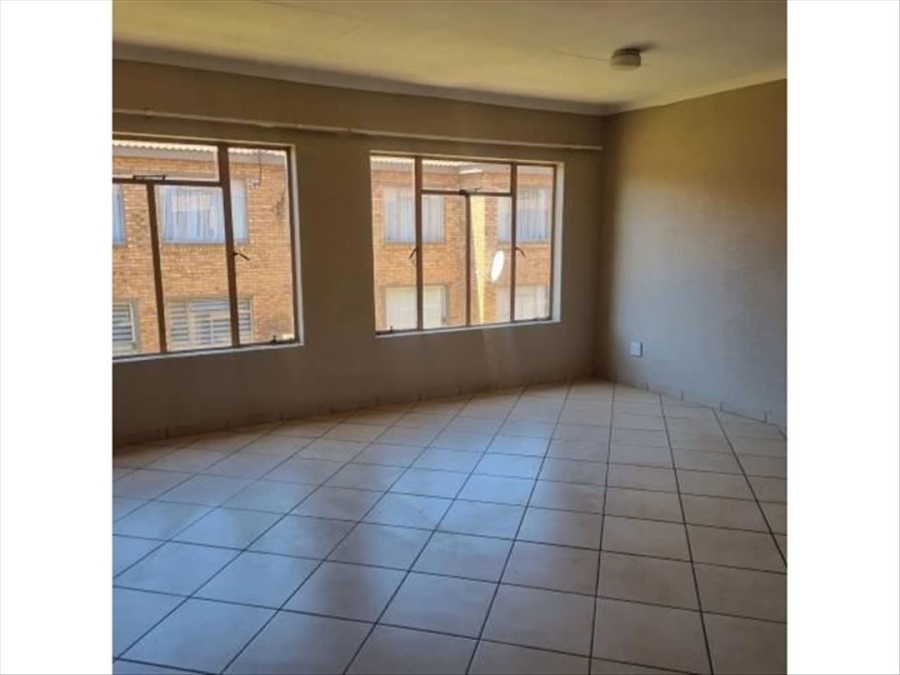 1 Bedroom Property for Sale in Krugersrus Gauteng