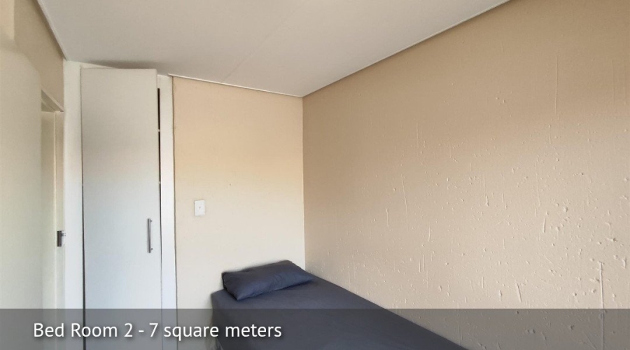 2 Bedroom Property for Sale in Cruywagenpark Gauteng