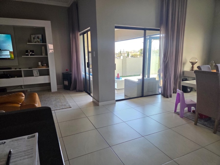 3 Bedroom Property for Sale in Magalieskruin Gauteng