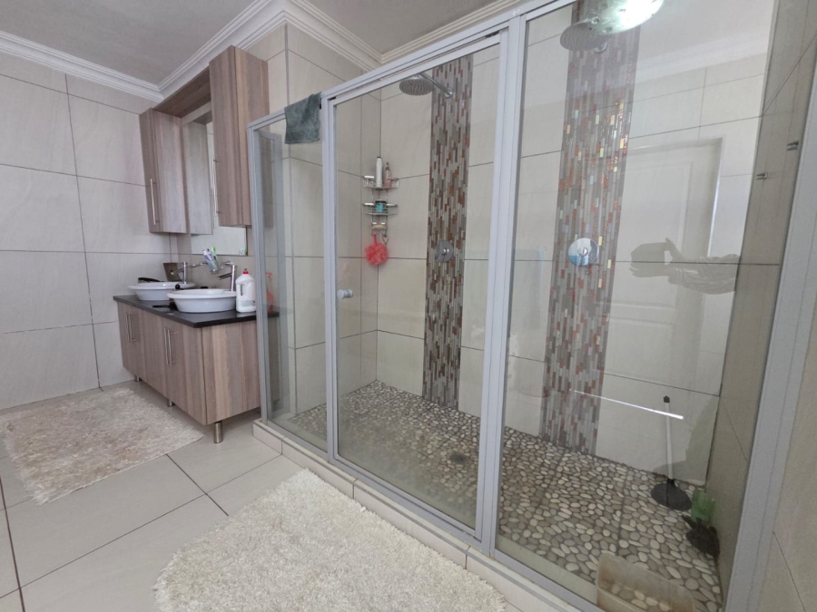 3 Bedroom Property for Sale in Magalieskruin Gauteng